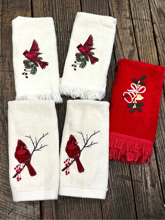 Canon Other - Christmas Cardinal & Bell Embroidered Hand Towels Red & Cream - Set of 5